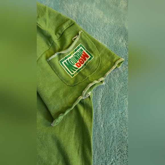 JUNIORS LARGE MT. DEW UNICORN TEE - Picture 6 of 6